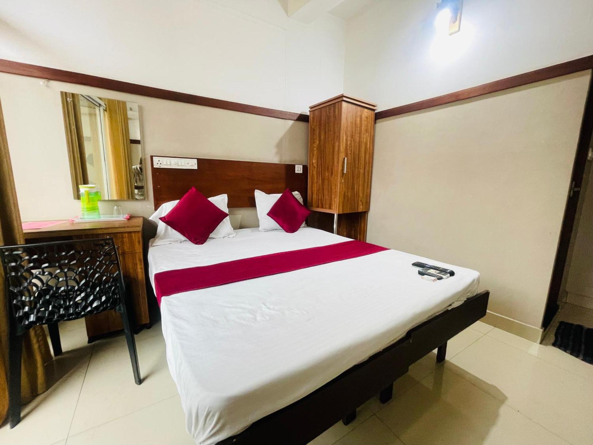 Rio Rooms Mims Calicut Exterior photo
